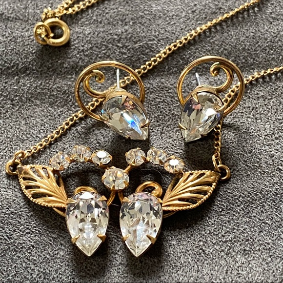 Vintage Jewelry - Vintage 14K Gold Filled Necklace & Earring Set